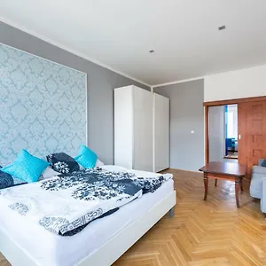 Apartmán Bright Few Steps From Centre, Praha